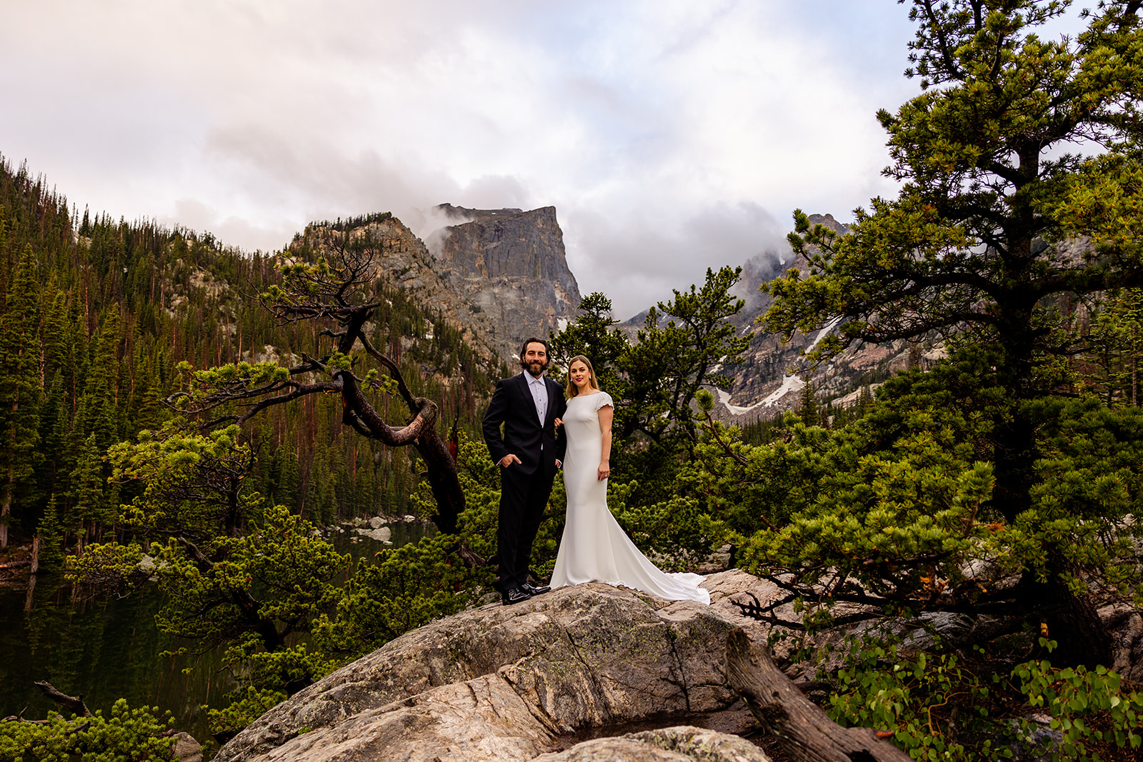 Intimate Summer Wedding at Saint Catherine’s Chapel on the Rock 