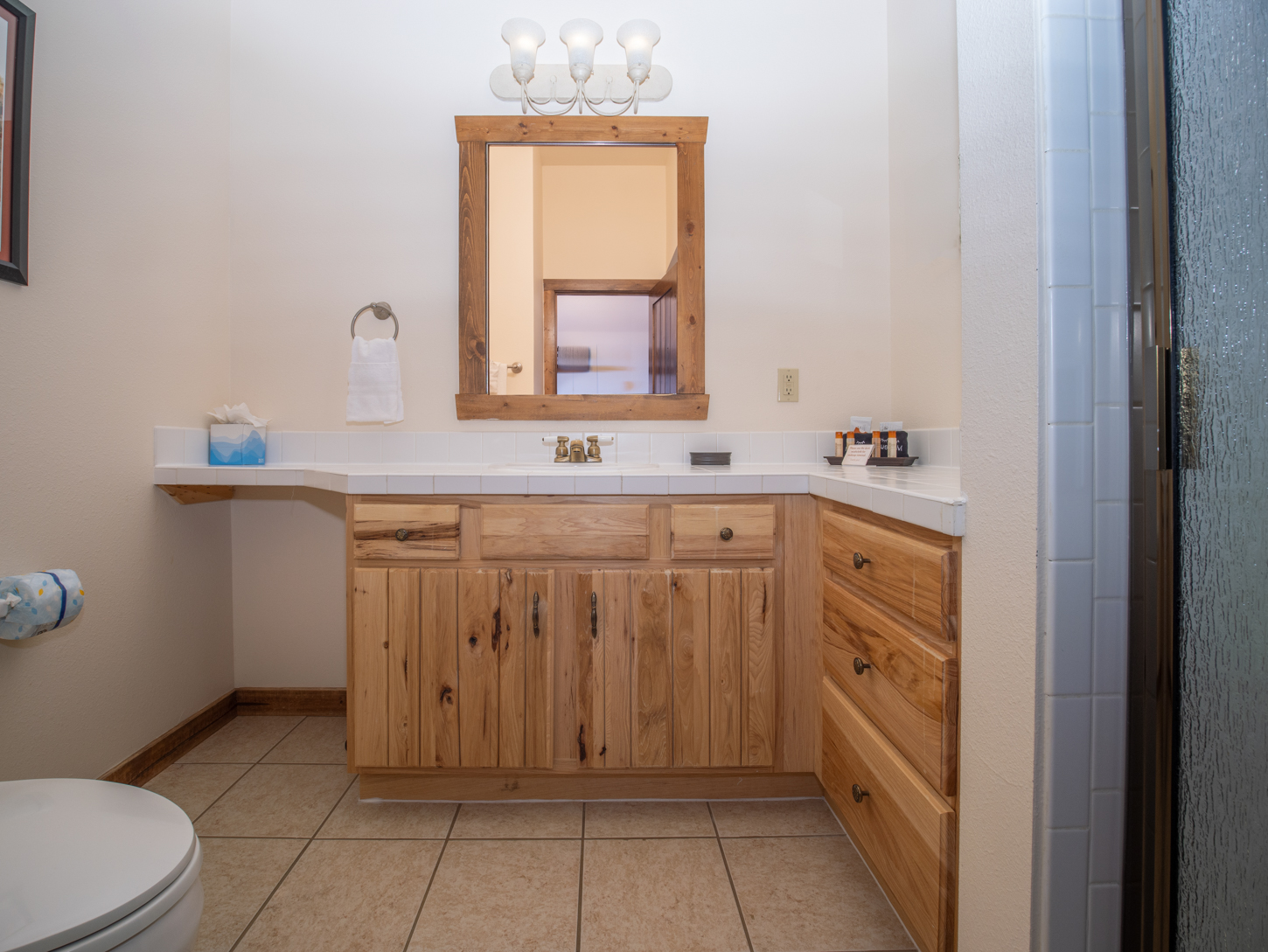 Snowshoe Queen Suite at the Taharaa Mountain Lodge in Estes Park Colorado 